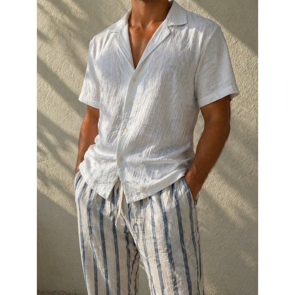 Old Navy Shirt Mens XL White Textured Short Sleeve Relaxed Fit Button Down NEW